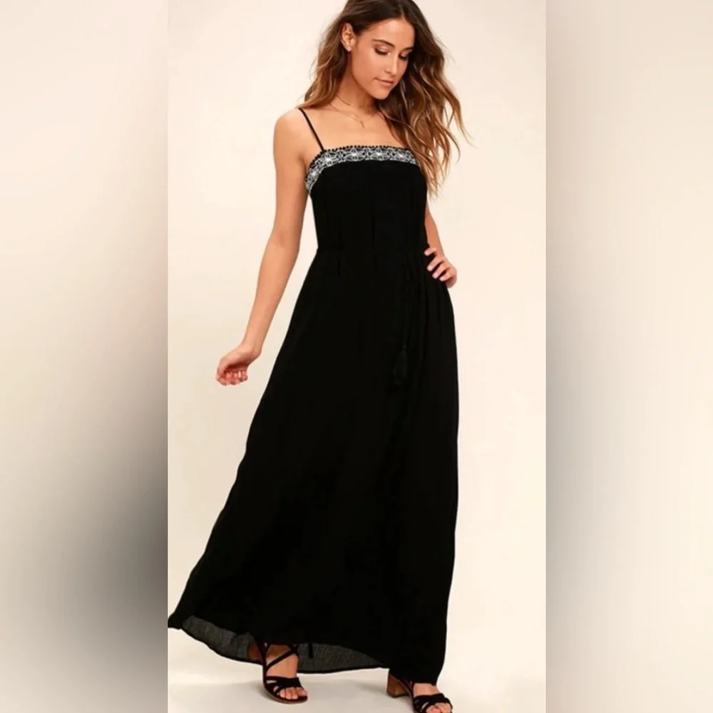 Lulu's Rockaway Beach Maxi Sundress in Black Size Small Embroidered Gauzy